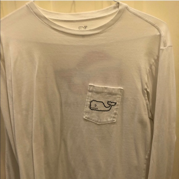 vineyard vines christmas t-shirt - Picture 2 of 2